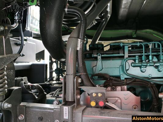 Nuevo camión volquete ecológico Sinotruk Howo 6x4 de 340HP en venta en Kenia | Precio de volquete con lona eléctrica